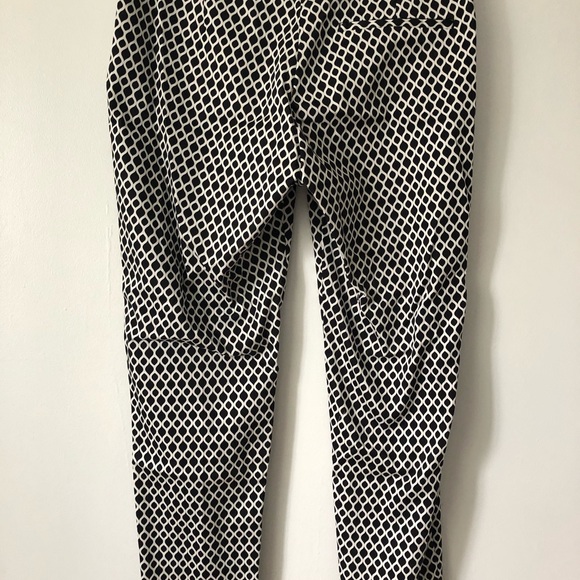 Brand new H&M women’s slacks black & white print - Picture 7 of 9